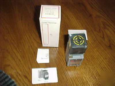 Proximity sensor,cutler hammer E51BLT1,top sensing. 