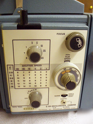 Tektronix c-59 oscilloscope camera w/c-50 polaroid pack
