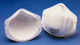 N95 flu mask - quantity of 18; size - medium/large