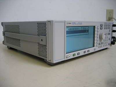 Hp / agilent E4426B signal generator 250 khz - 4 ghz