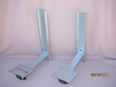 2 ultimount patient monitor 125 lb wall mount brackets