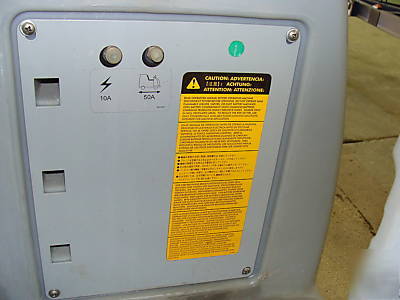 Nilfisk advance 2820 floor cleaning machine â€“ used