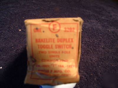 Vintage bakelite duplex toggle switch 2 single poles