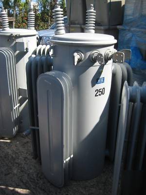 Pole type transformer 250KVA 13200/22800V TO120/240V