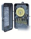 Intermatic T174 24HOUR dial w/skipper mechnical timer