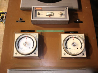 Despatch oven * 12 kw * 1,000 deg.* calibrated dec-07* 