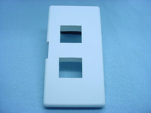 25 white leviton quickport 2-port cubicle wallplates