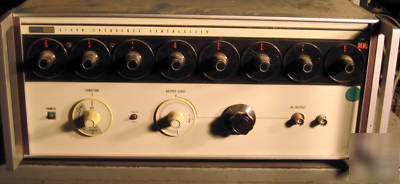 Fluke 6160 frequency synthesizer