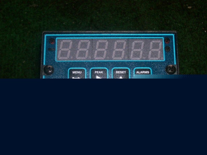Current digital panel meter .2 v - 600 v and 2 ma - 5 a