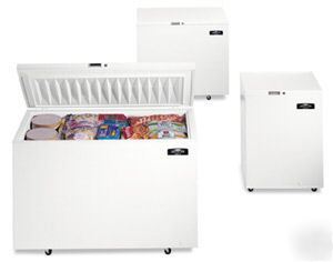 Arctic air 20 cf chest freezer - free shipping