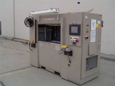 Sonics and materials plastic vibration welder - yr 2004