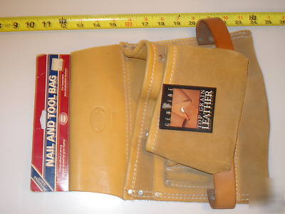 Nail and tool bag for carpenters and construction worke