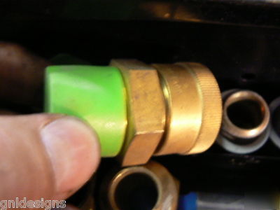 Brass air & hydraulic hose fittings in 1 drawer cabinet
