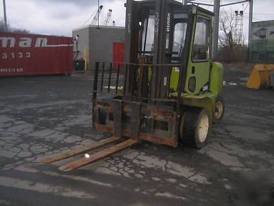 Clark 8000# rough terrain forklift gas powered full cab