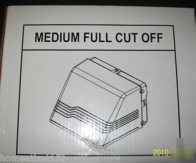  med fullcut off 32W 120V fluorescent security lamp