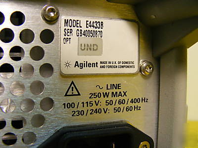 Agilent E4433B esg-d signal generator 250KHZ - 4GHZ 