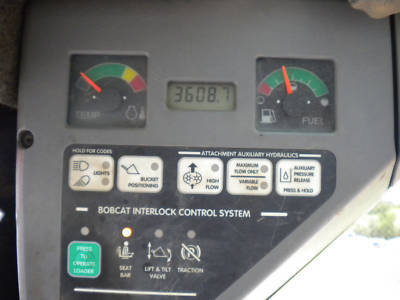 2004 bobcat T300 track skid steer size cat 287B, 299C