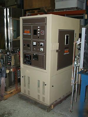Atlas es-25 xenon weatherometer. nice machine 