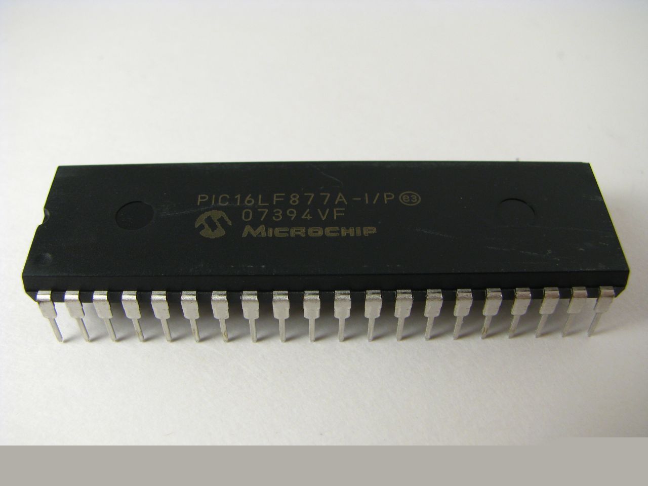Microchip pic PIC16F877A-i/p PIC16F877 16F877A 16F877